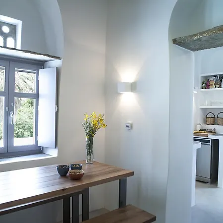 Tutti Blu Tinos Living Space 4*