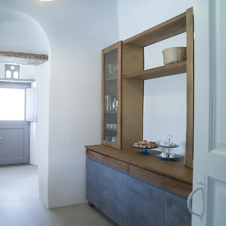 Tutti Blu Tinos Living Space بيت ضيافة 4*