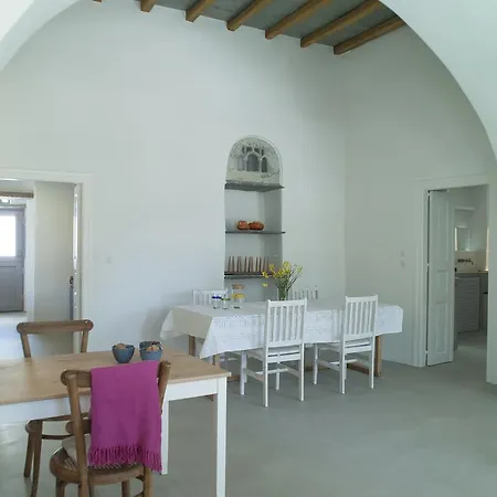 Tutti Blu Tinos Living Space 4*